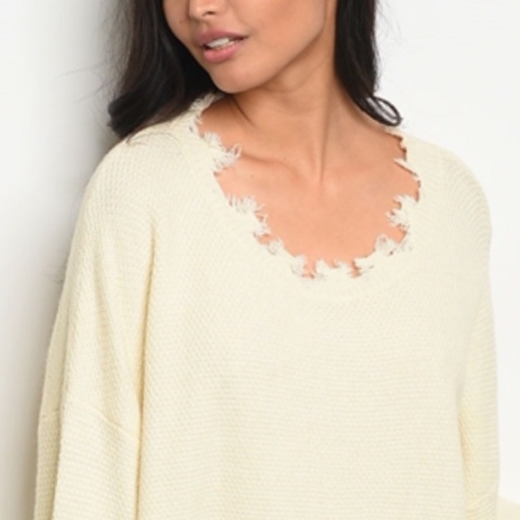 ⚠️only 1 left⚠️ wool blend boho grommet sweater L - Picture 7 of 8